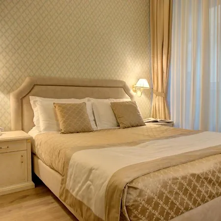 La Hotel
