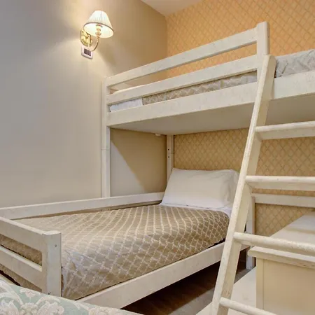 La Hotel
