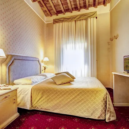 Hotel La 4*