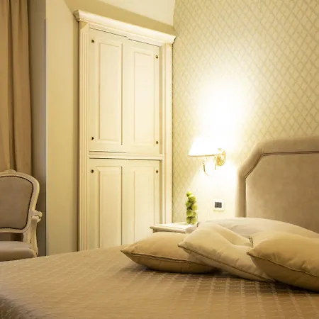 La Hotel Volterra