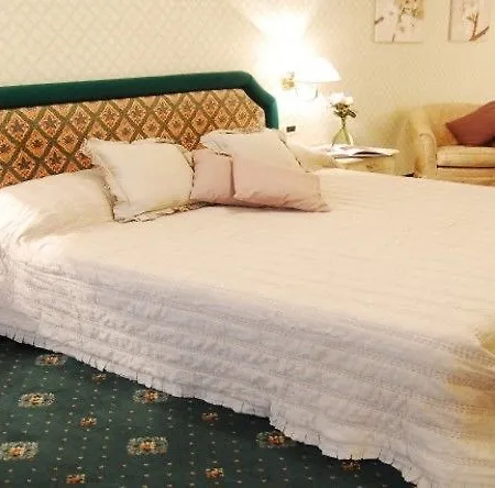 La Hotel