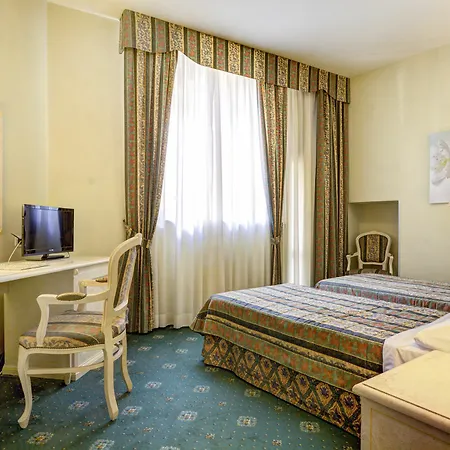 La Hotel